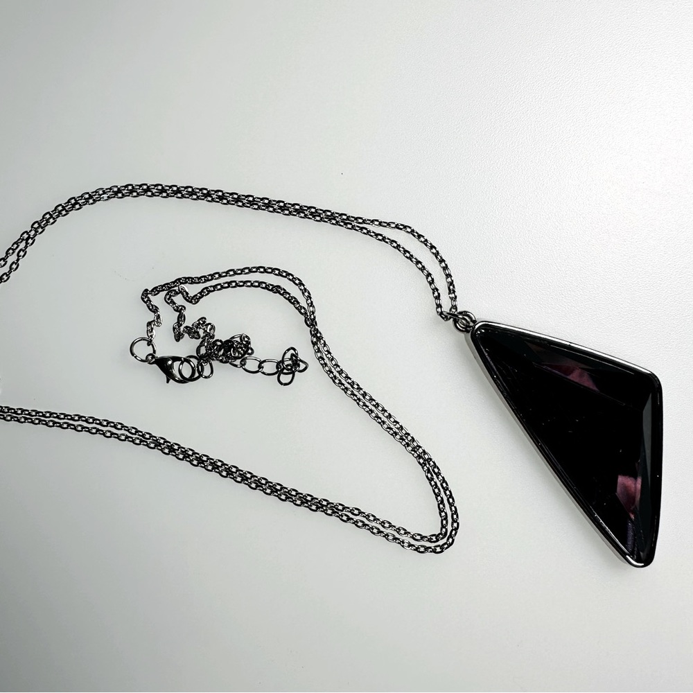WOMEN’S PENDANT NECKLACE